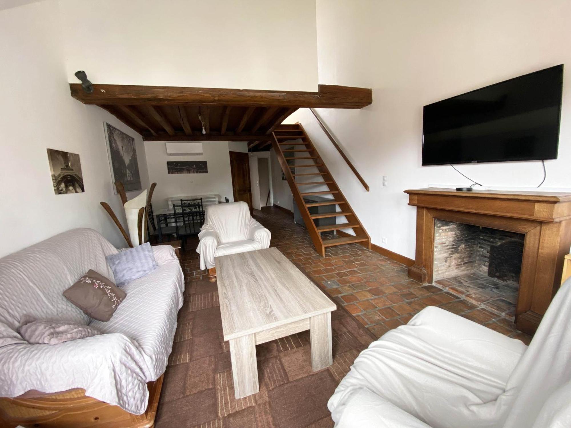 Appartement Tout Confort En Centre-Ville Cosne-Cours-Sur-Loire Ngoại thất bức ảnh